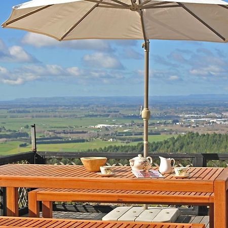 Warwick Hills Rural Bed & Breakfast Папамоа Экстерьер фото